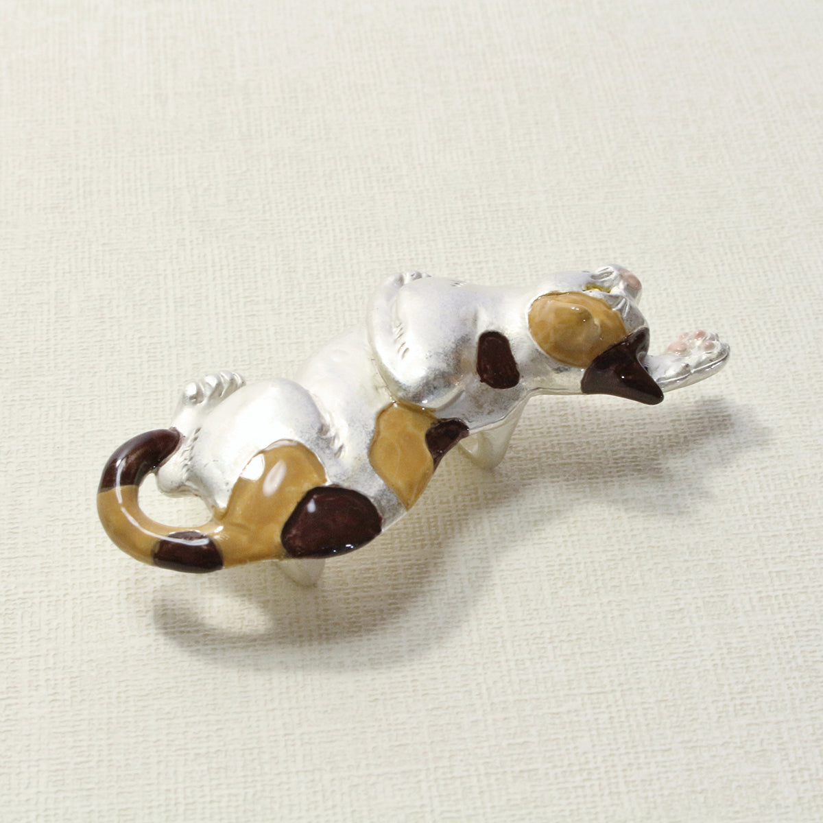 数-SUU-悪戯三毛 帯留め / 帯留め※専用豪華ボックス入り