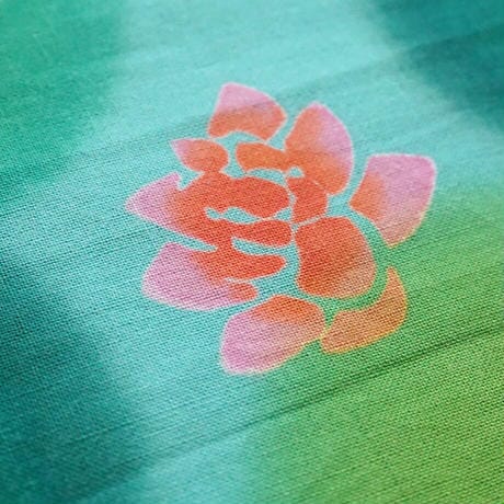 にじゆら 手ぬぐい|lotus-Vietnam てぬぐい にじゆら
