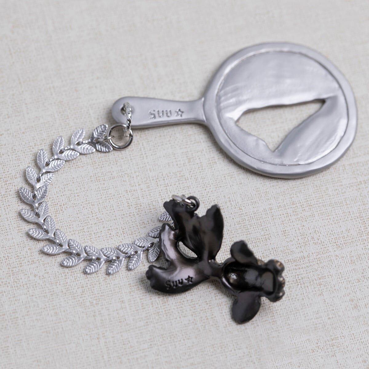 数-SUU- 出目金根付(ガンメタ) 根付 -数-SUU