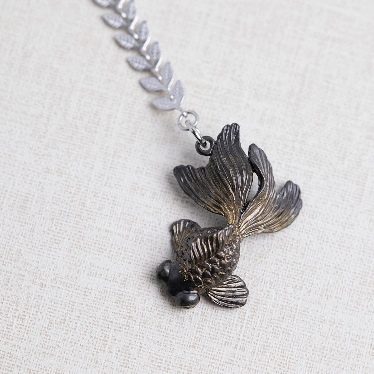 数-SUU- 出目金根付(ガンメタ) 根付 -数-SUU