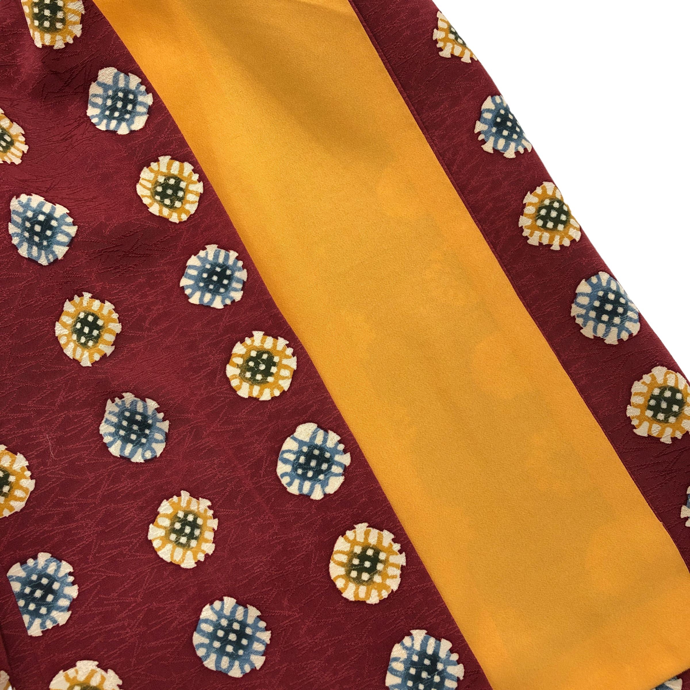 used小紋 ポップな型染 地紋松葉ちらし 着物 used