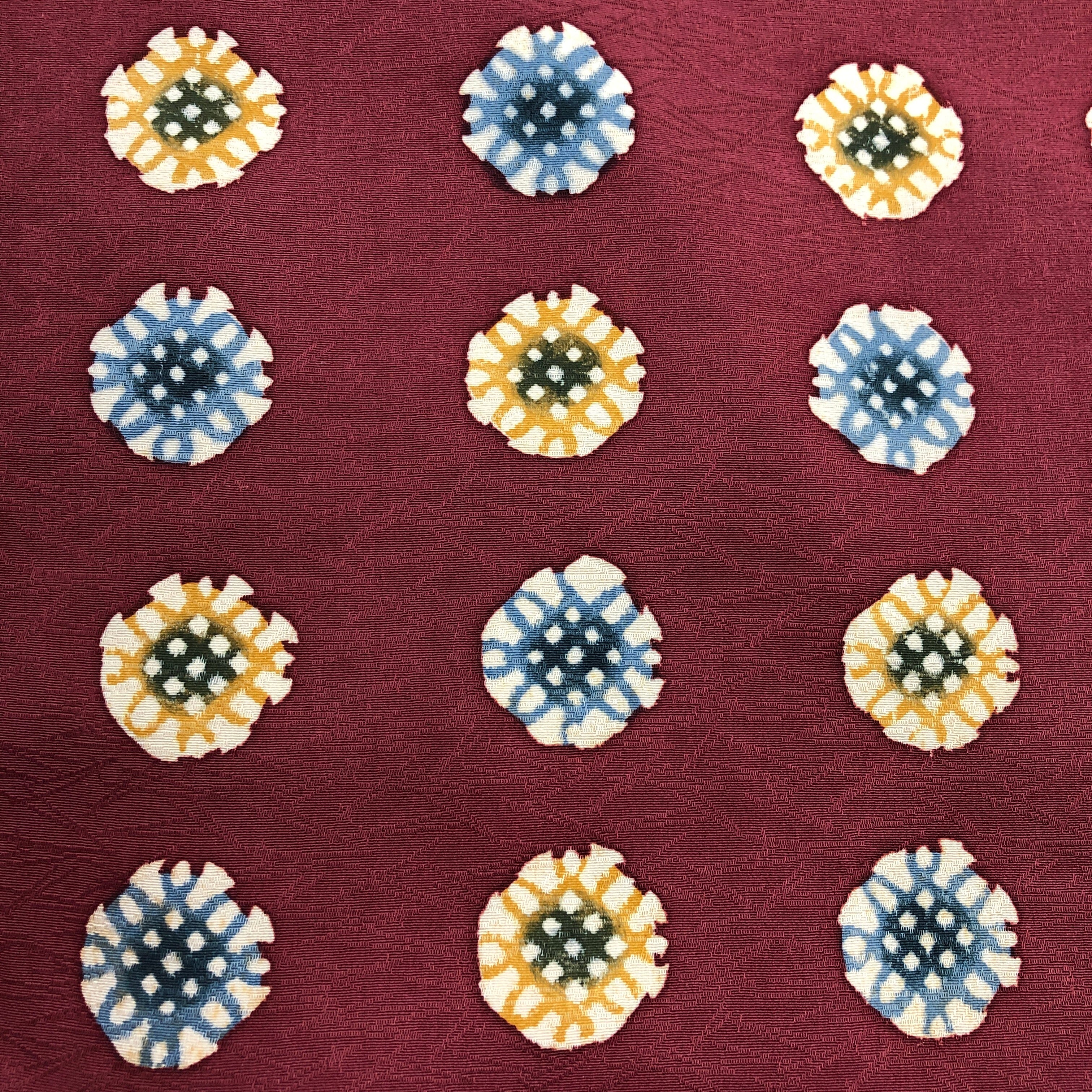 used小紋 ポップな型染 地紋松葉ちらし 着物 used