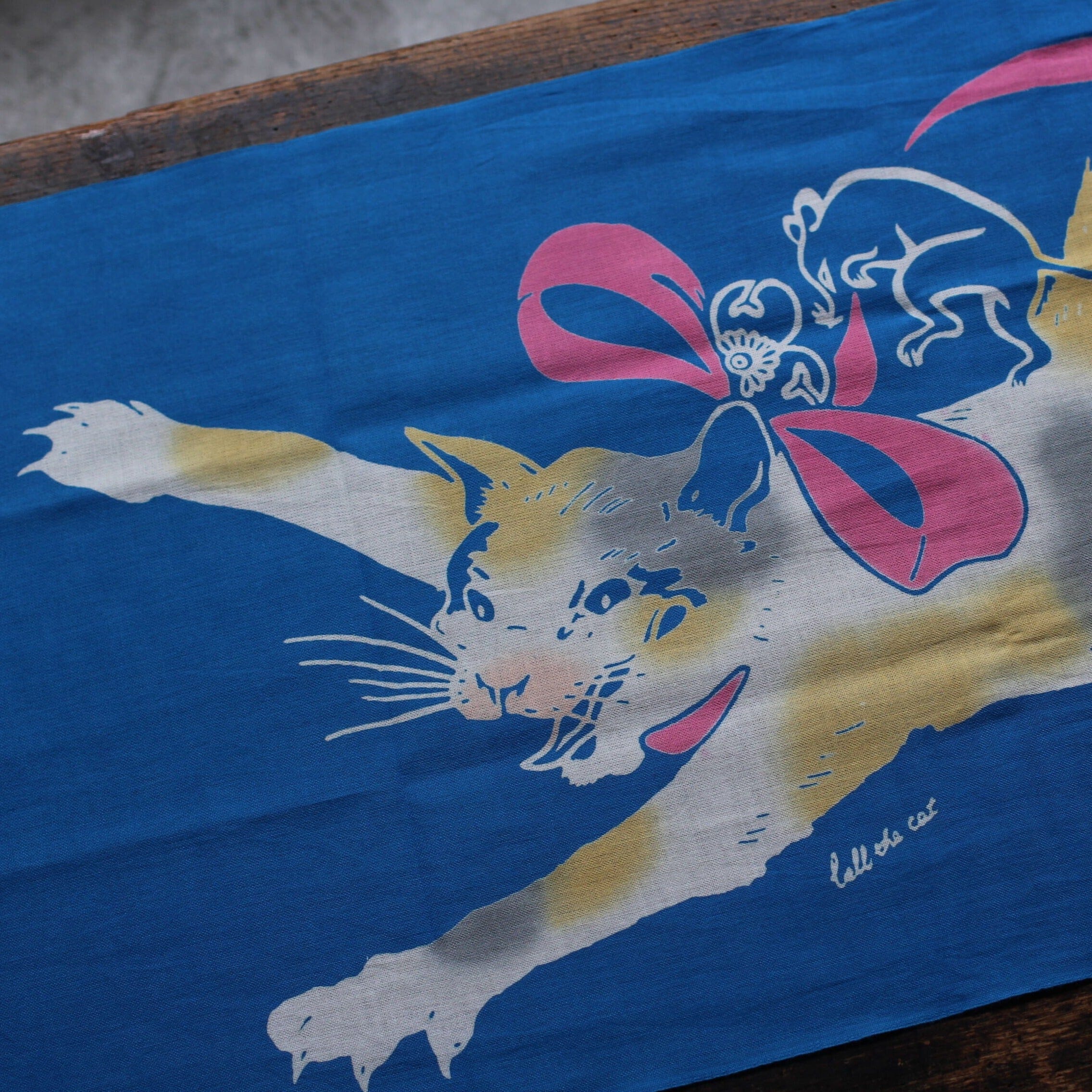 新江戸染謹製 干支てぬぐい<猫に鈴つけちゃった> てぬぐい 新江戸染 丸久商店