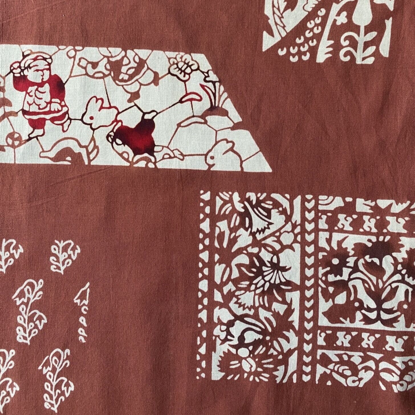 新江戸染謹製 干支てぬぐい<うさぎ更紗> 小豆茶 てぬぐい 新江戸染 丸久商店