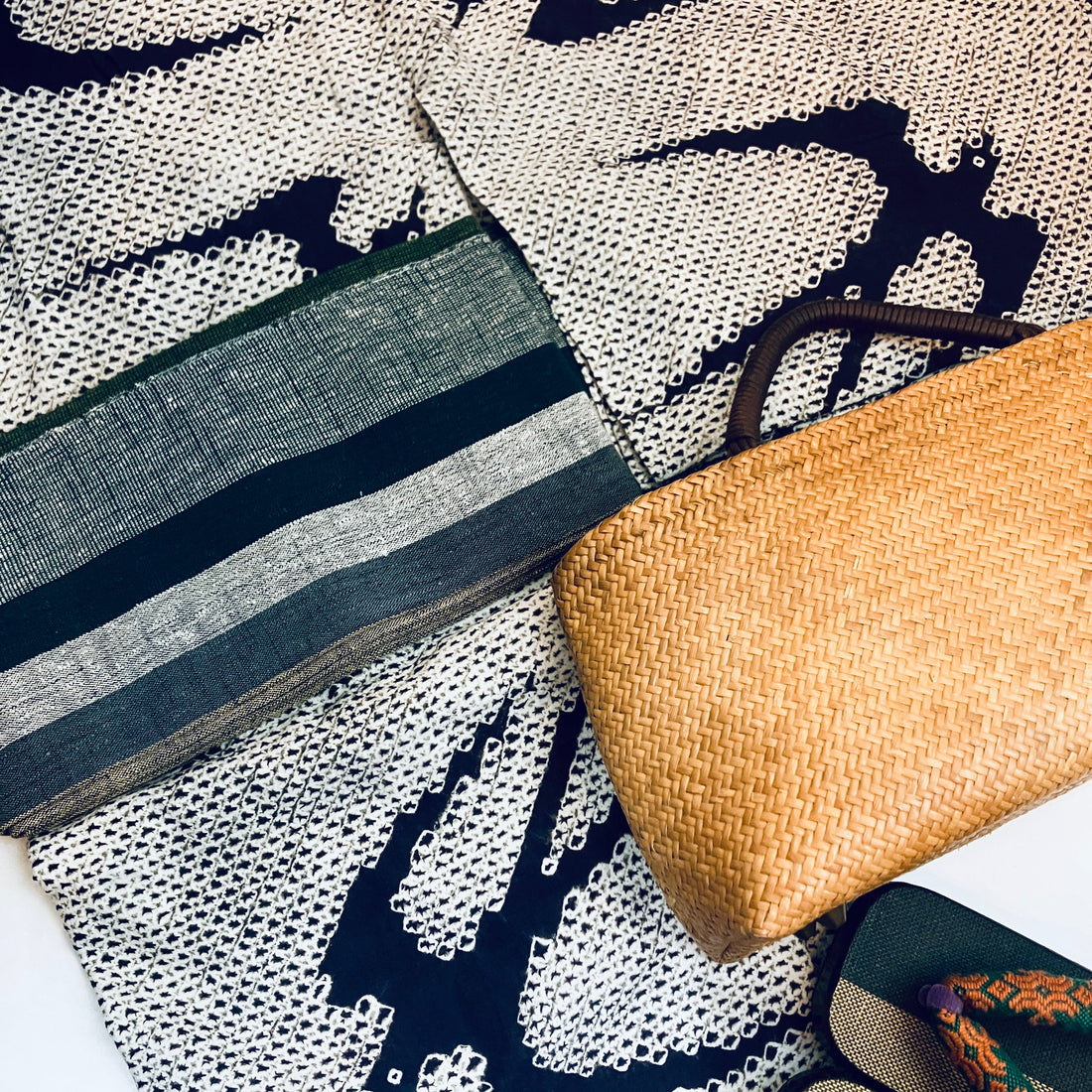 当店お仕立て  reuse 美品　有松絞り　浴衣 燕柄　※帯は参考商品 KIY2606-0002