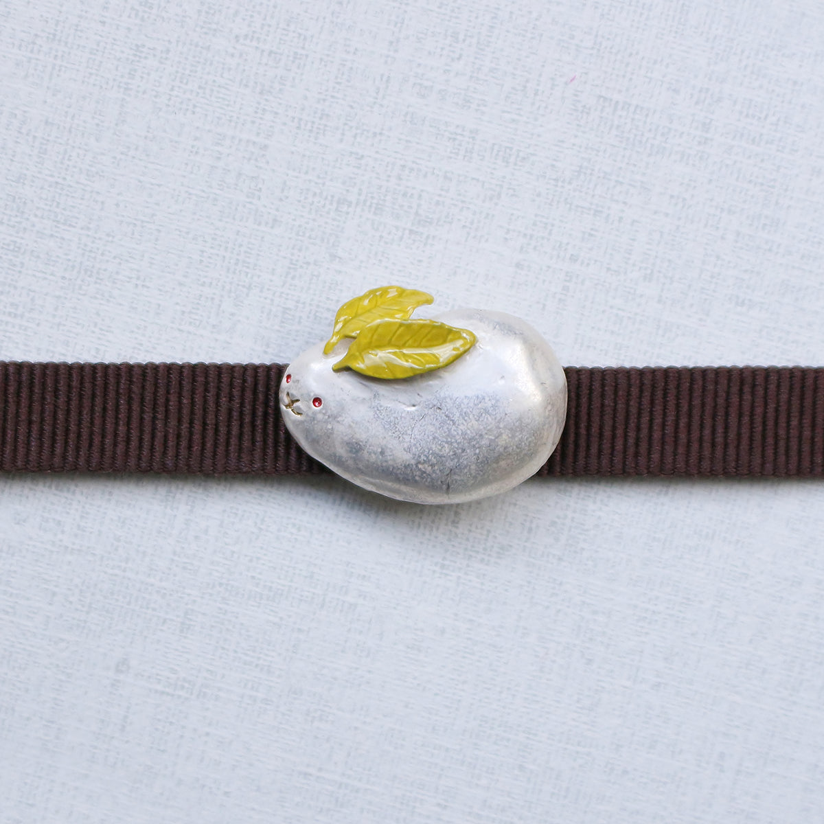 数-SUU-  雪ウサギ帯留め / 帯留め※専用豪華ボックス入り